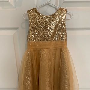 Gold flower girl dress sz 4/5